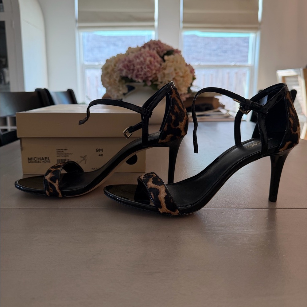 MICHAEL Michael Kors Black with Leopard-Print Strappy Open Toed Heels - Picture 3 of 7